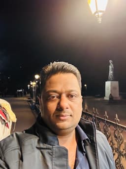 Akhil Aggarwal - Founder of Vee Kay Enterprises